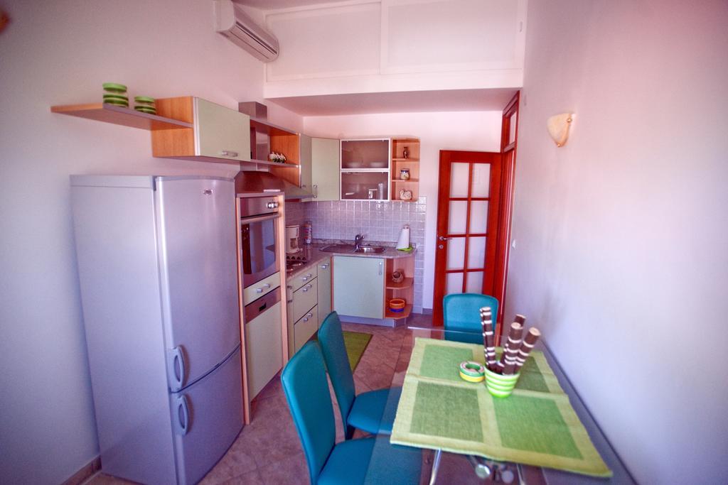 Apartments Marinic Primošten Oda fotoğraf
