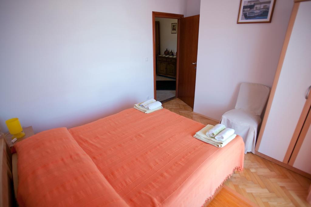 Apartments Marinic Primošten Oda fotoğraf